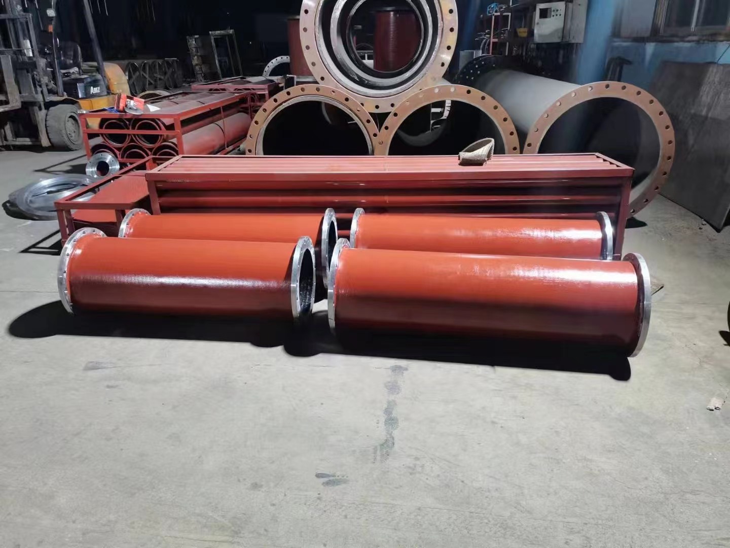 耐磨管道在礦山、水泥、港口等行業中的關鍵應用及痛點解決方案